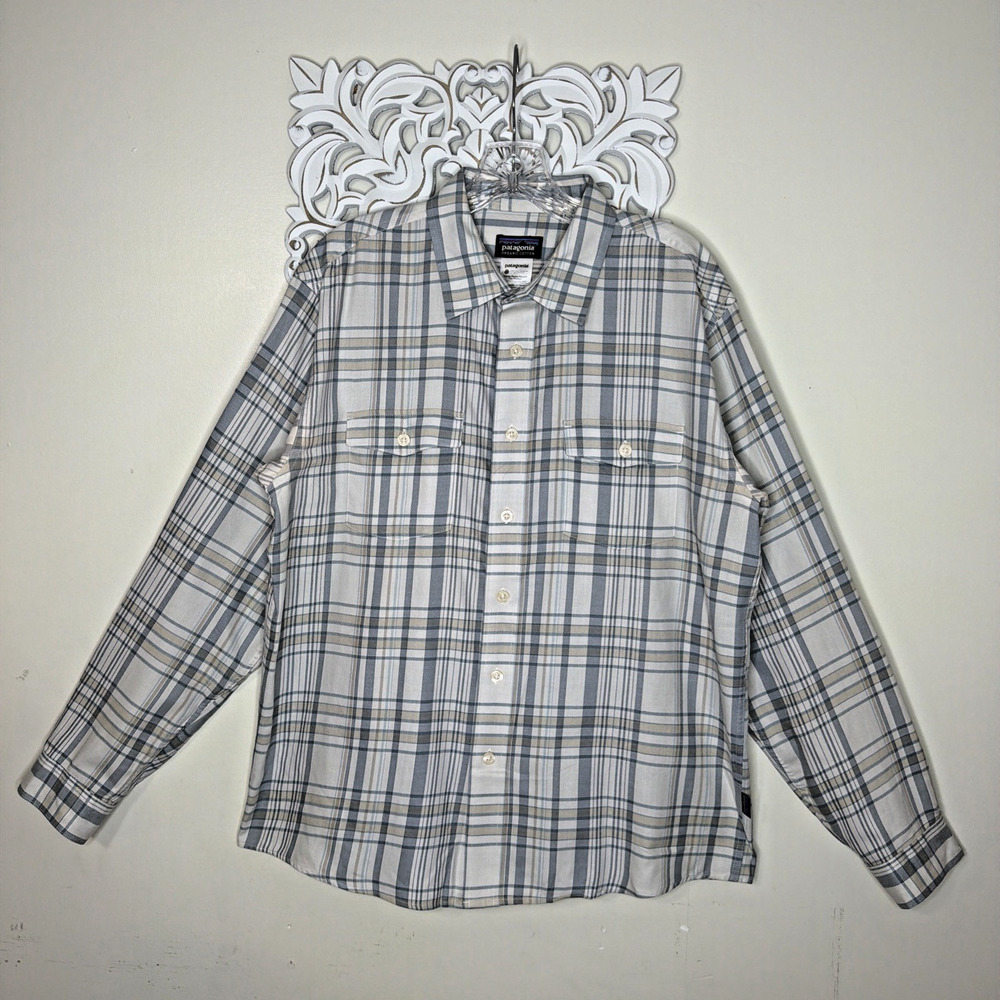 PATAGONIA Men's size Medium SHIRT Long Sleeves Organic Cotton Soft Plaid BLUE